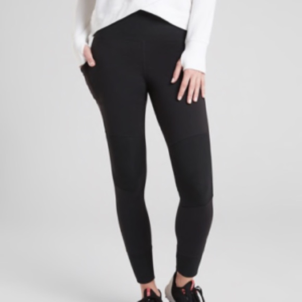 Athleta Excursion Hybrid Tight Black Leggings Small Petite